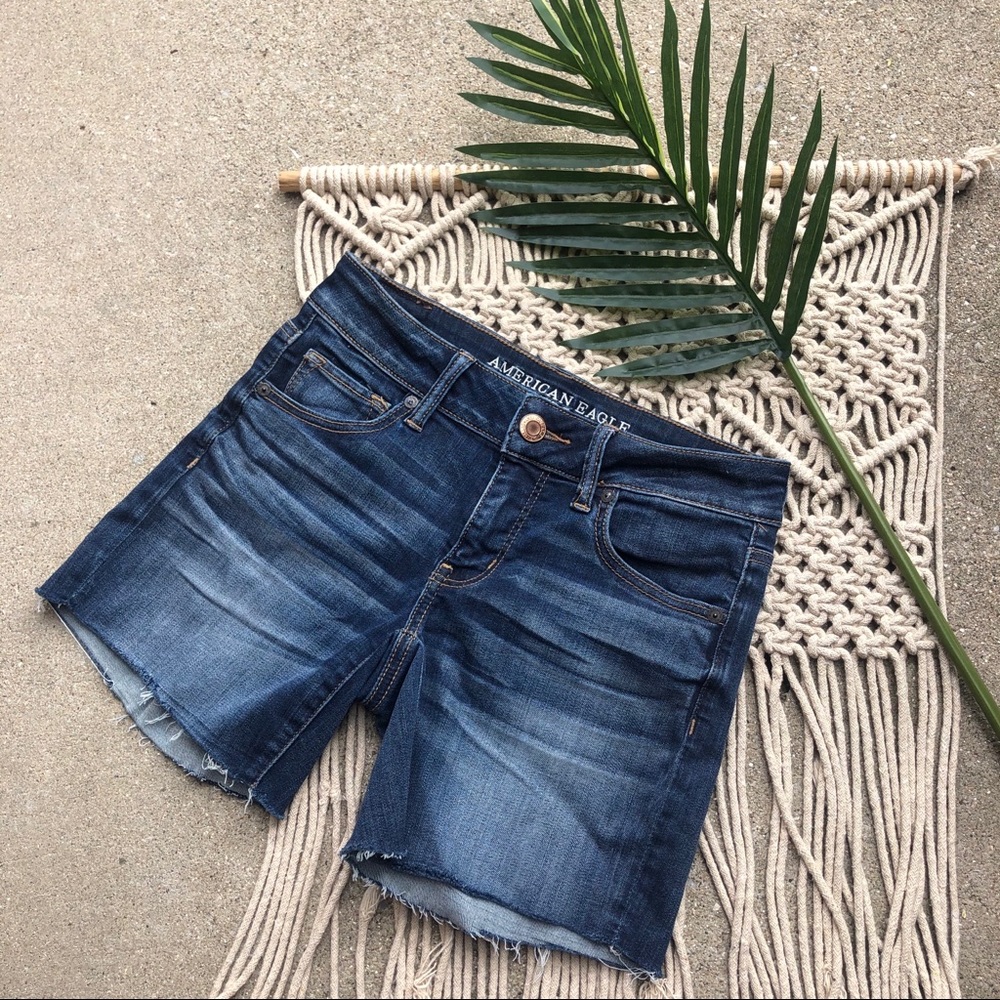 American Eagle Midi Jean Shorts Size 4